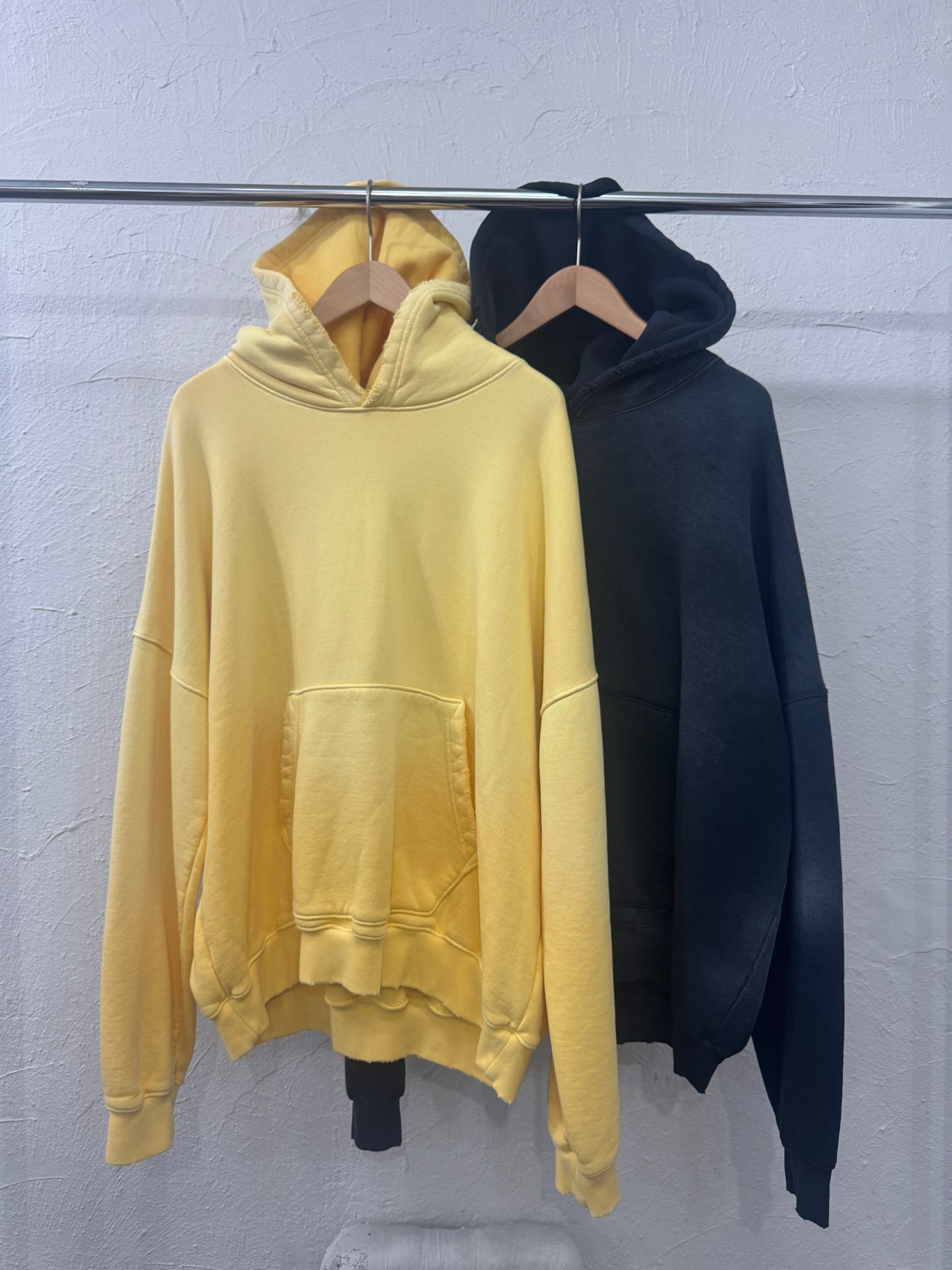 OVERSIZED CROP HOODIE AGED