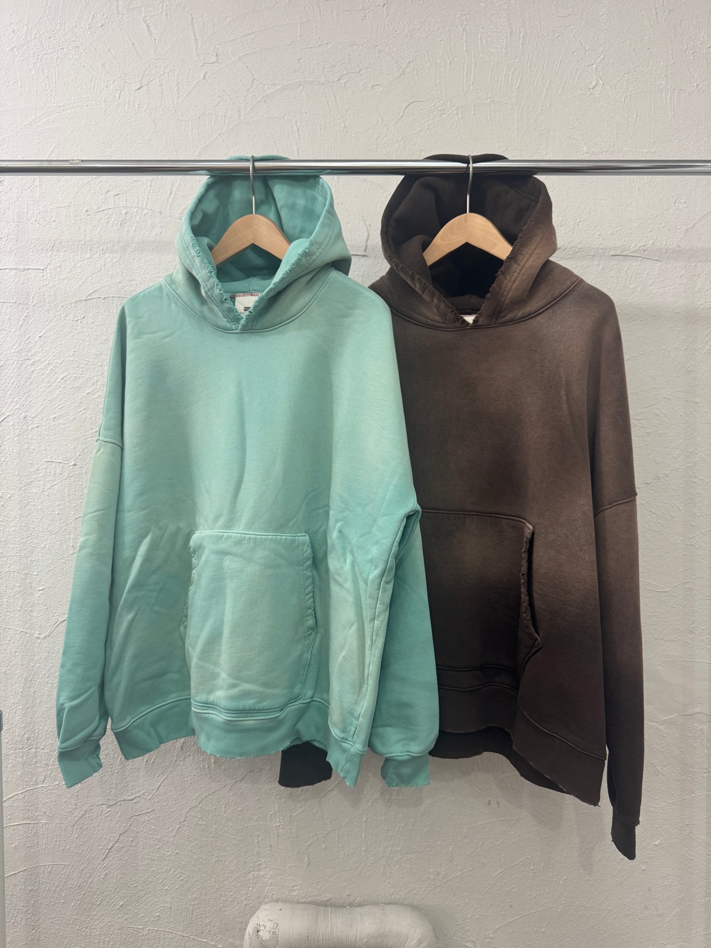 OVERSIZED CROP HOODIE AGED