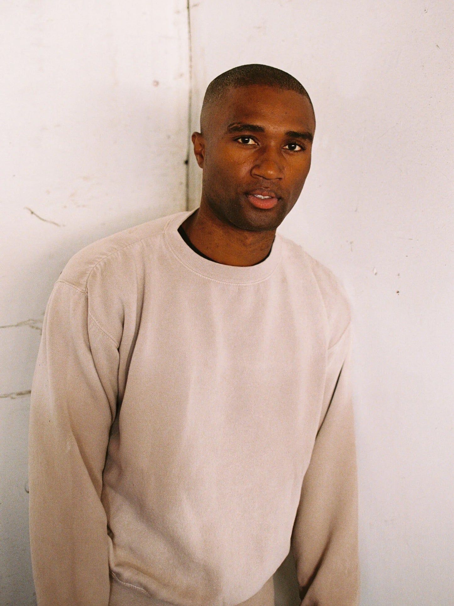 CLASSIC CREWNECK AGED